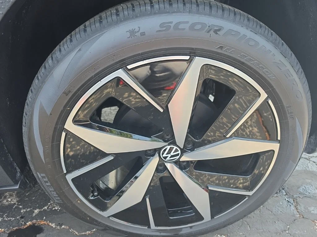 New 2026 Pure Gray Volkswagen Pro S image 19