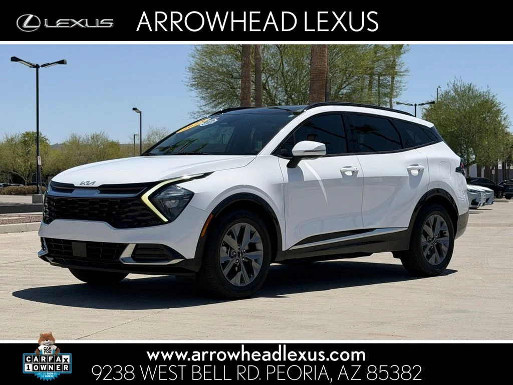 Used 2023 White Kia SX image 1