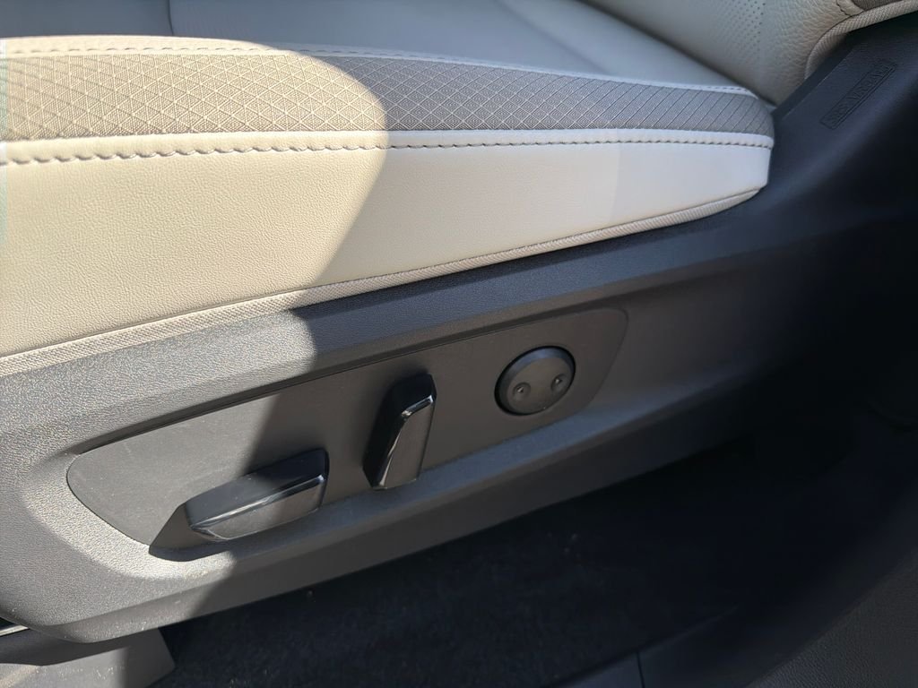 New 2026 Nissan Pathfinder SL 4D Sport Utility