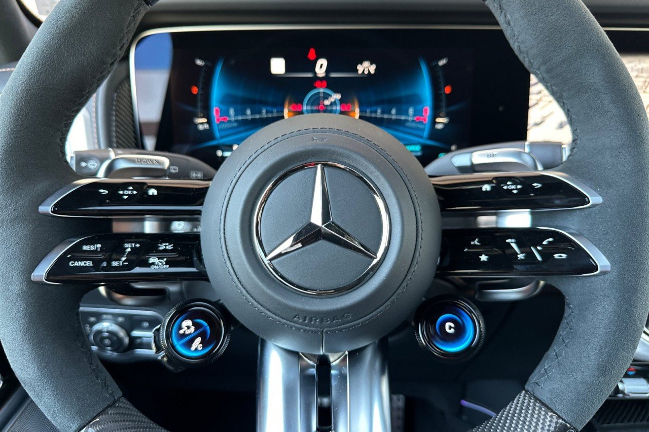 New 2026 MANUFAKTUR Copper Orange Magno Mercedes-Benz AMG® G 63 SUV image 21