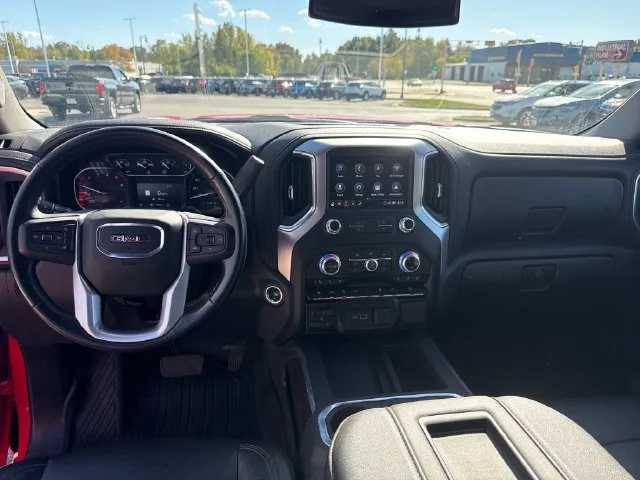 Used 2020 CARDINAL RED GMC SLT image 15