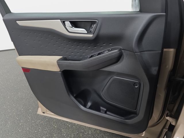 Used 2020 Gold Ford SE image 25
