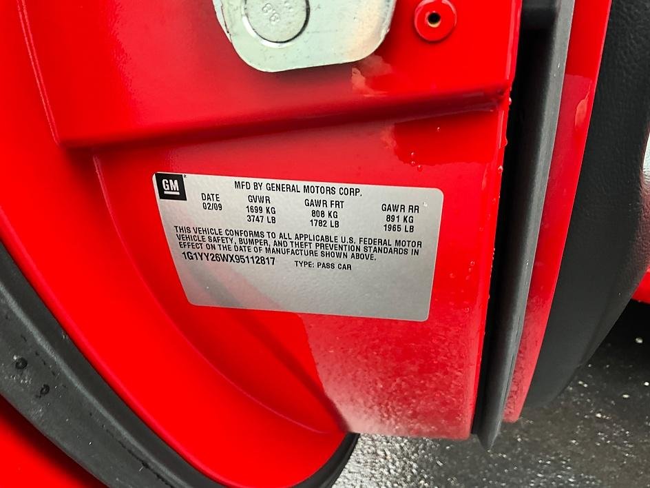 Used 2009 Red Chevrolet Base image 36