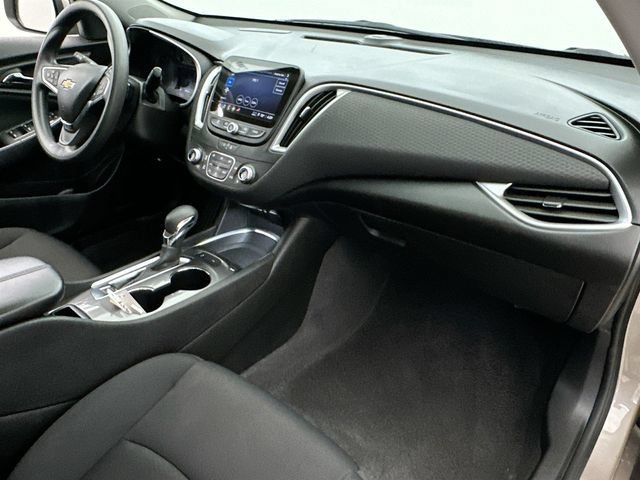 2025 Chevrolet Malibu 1LT - Photo 13