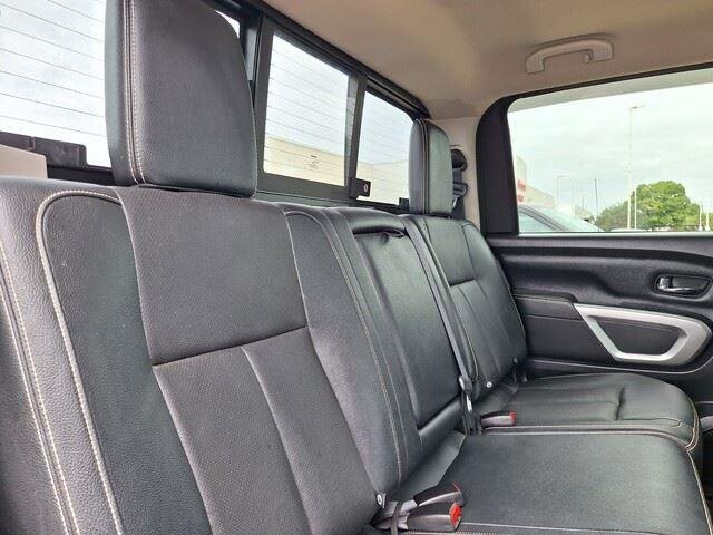 Used 2018 Magnetic Black Nissan PRO-4X image 28
