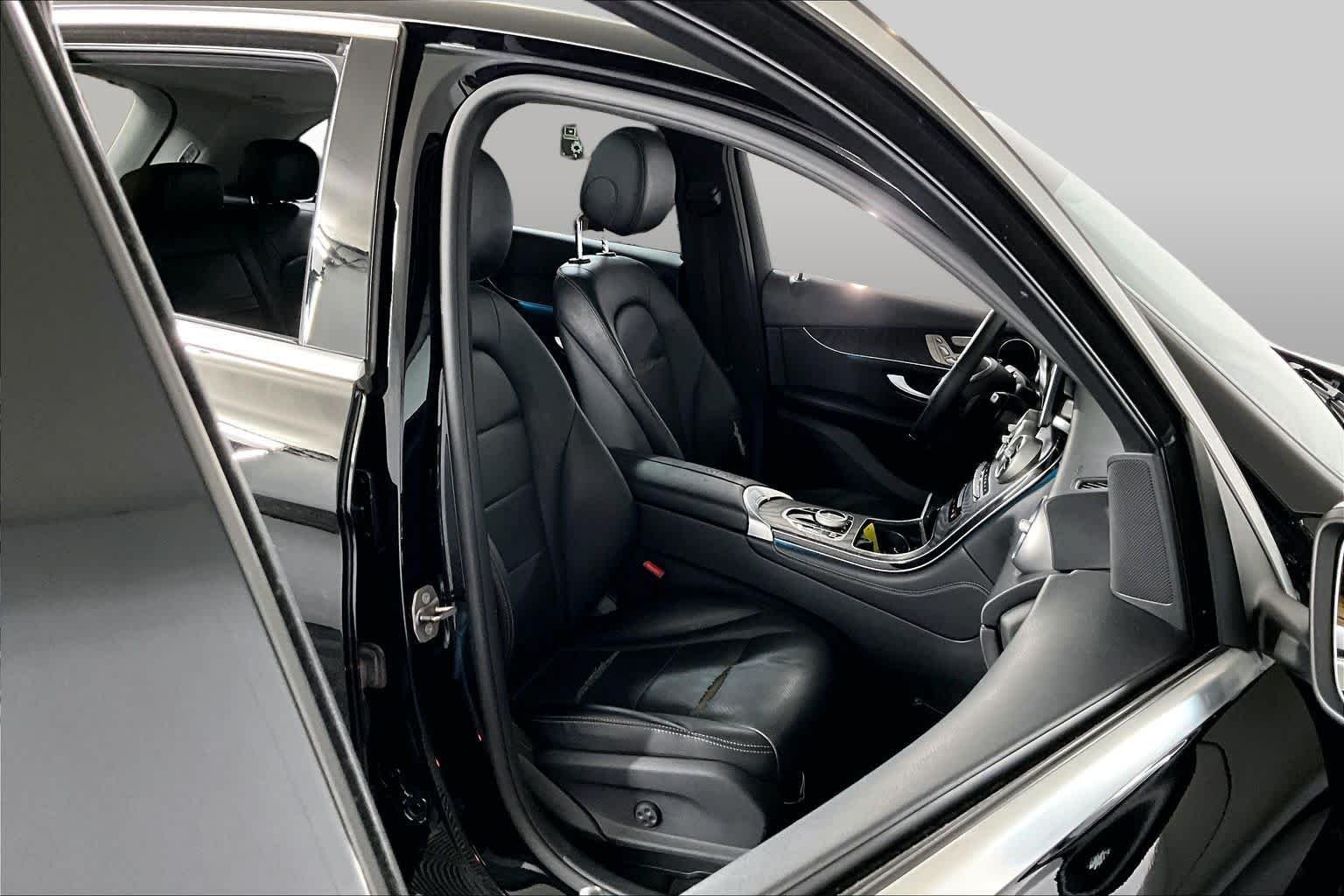 Used 2018 Black Mercedes-Benz GLC 300 image 8
