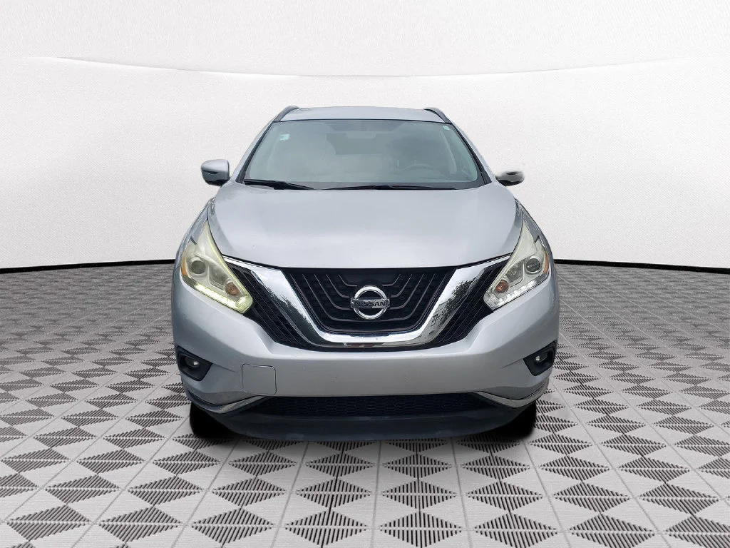 Used 2017 Silver Nissan SV image 2