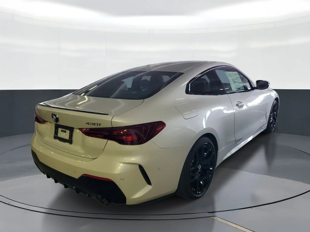 New 2027 White BMW 430i image 3