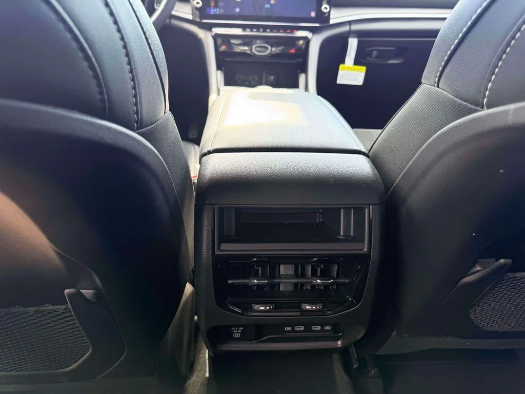 New 2026 Baltic Gray Metallic Clearcoat Jeep Altitude image 12