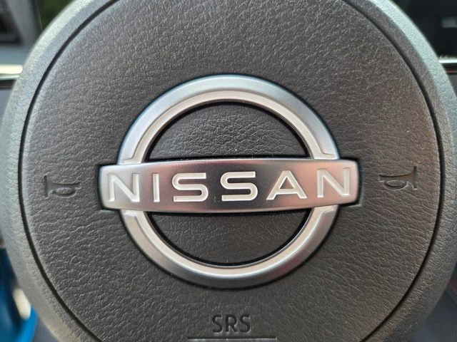 Used 2025 White Nissan SR image 33