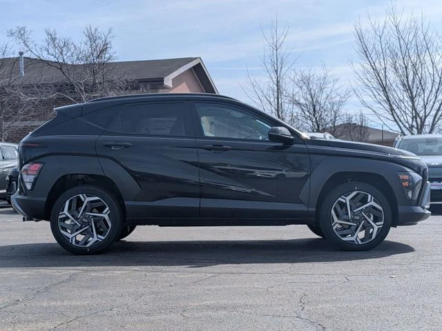 New 2026 Black Hyundai SEL Premium image 8