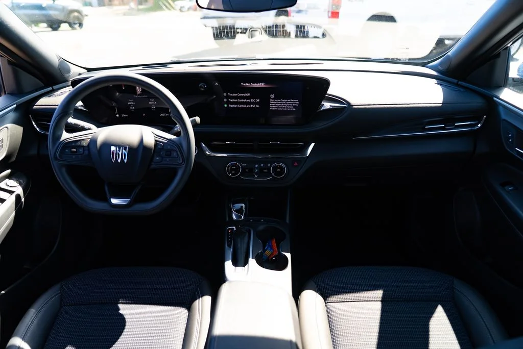 Used 2025 Blue Buick Preferred image 8
