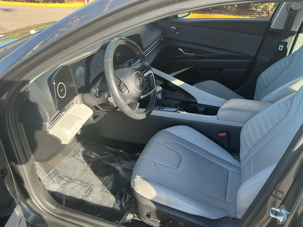 Used 2024 Amazon Gray Hyundai Limited image 13