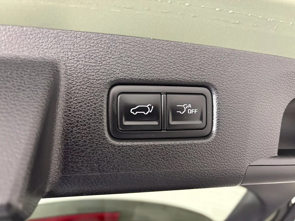 Used 2024 Green Kia EX X-Line image 40
