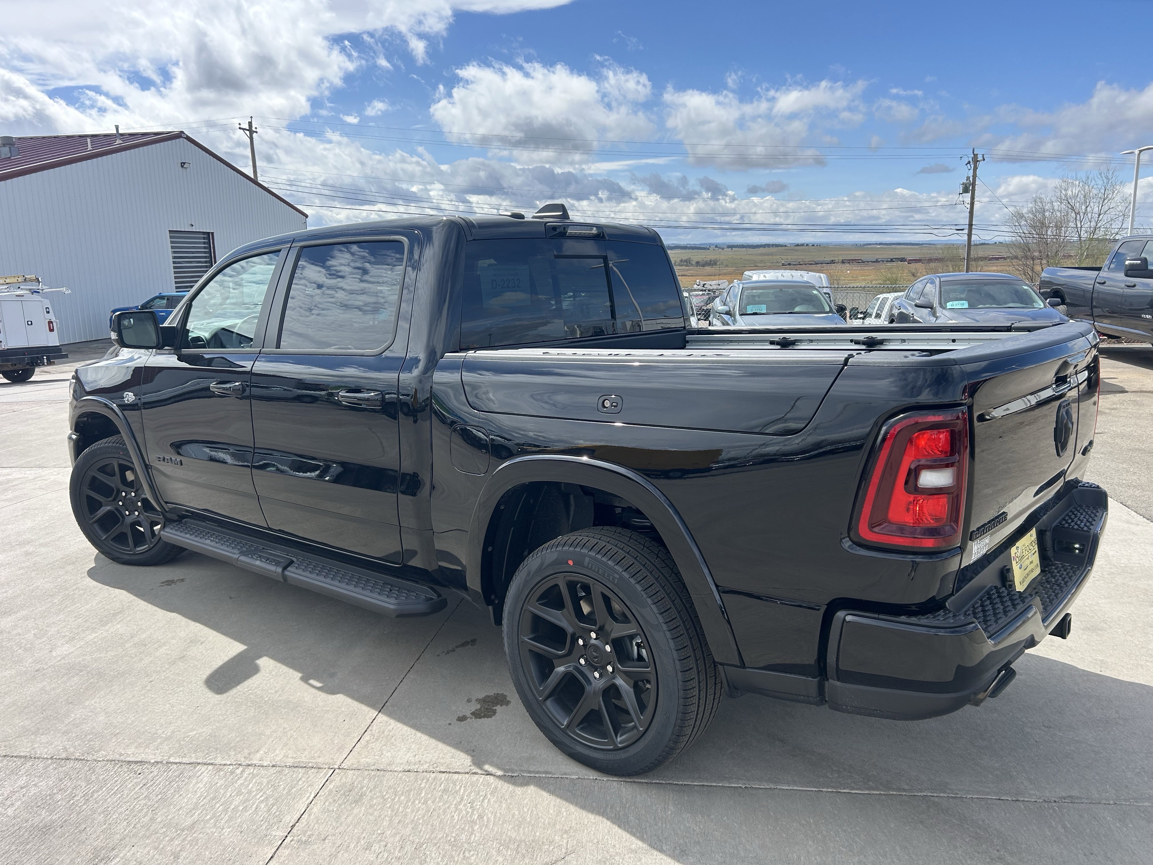 New 2026 Diamond Black Crystal Pearlcoat Ram Laramie image 11