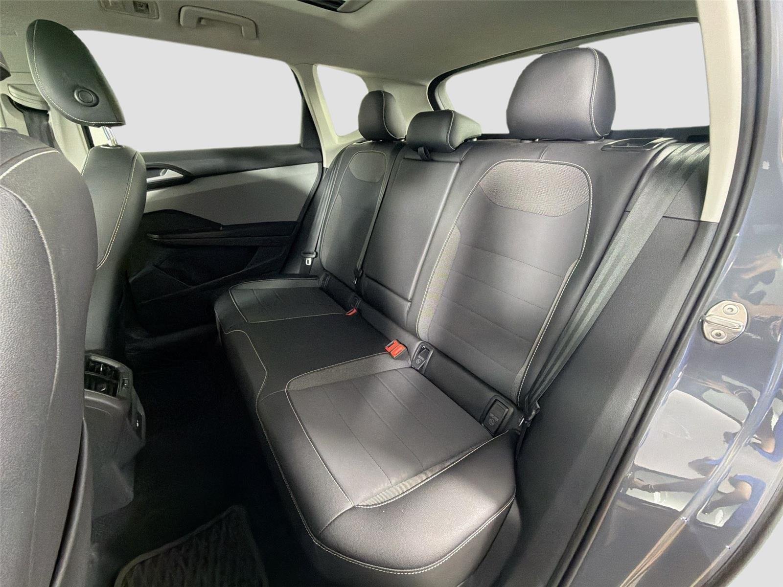 Used 2022 Pure Gray Volkswagen SE image 24