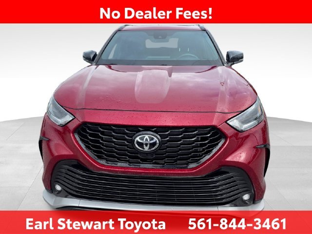 Used 2022 Red Toyota XSE image 8