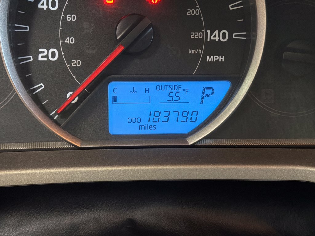 Used 2014 Blue Toyota XLE image 22