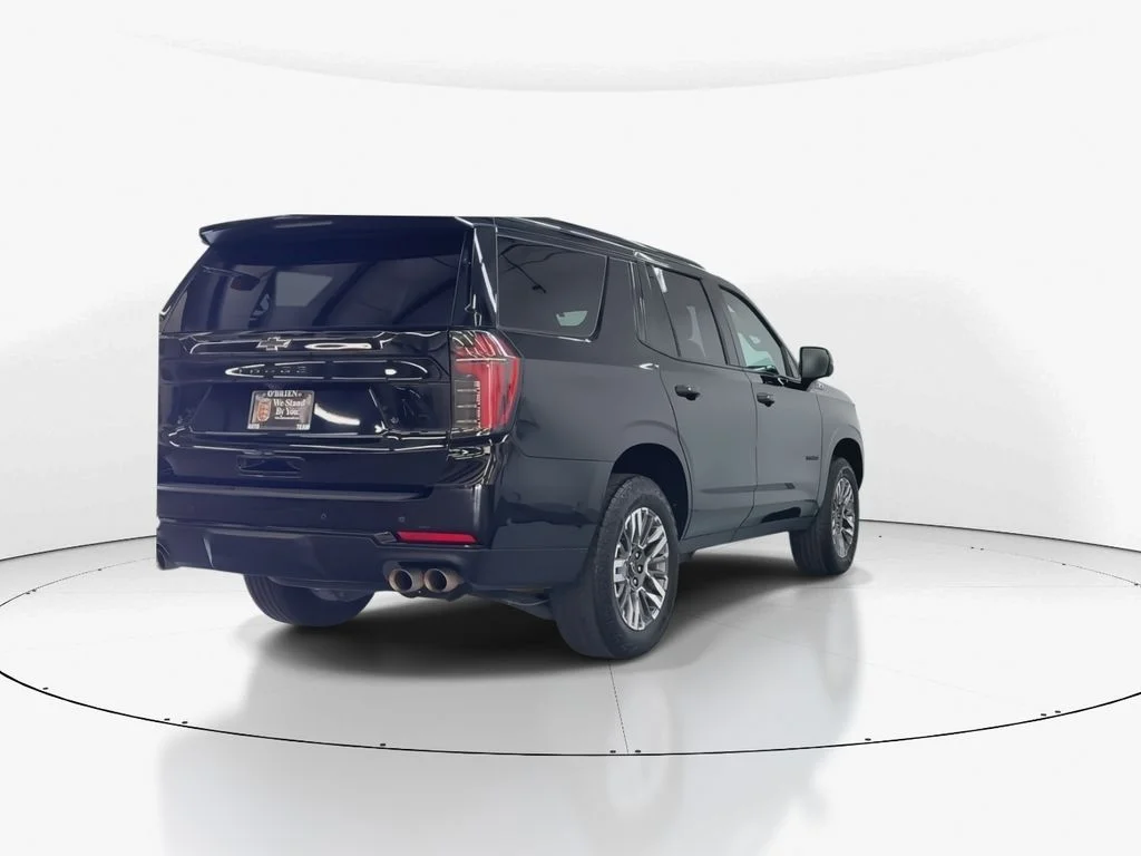 Used 2025 Black Chevrolet Z71 image 5