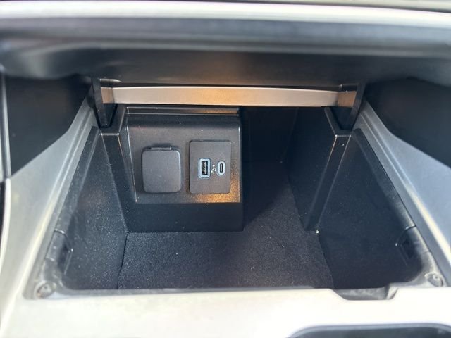 2023 Ford Explorer ST - Photo 28