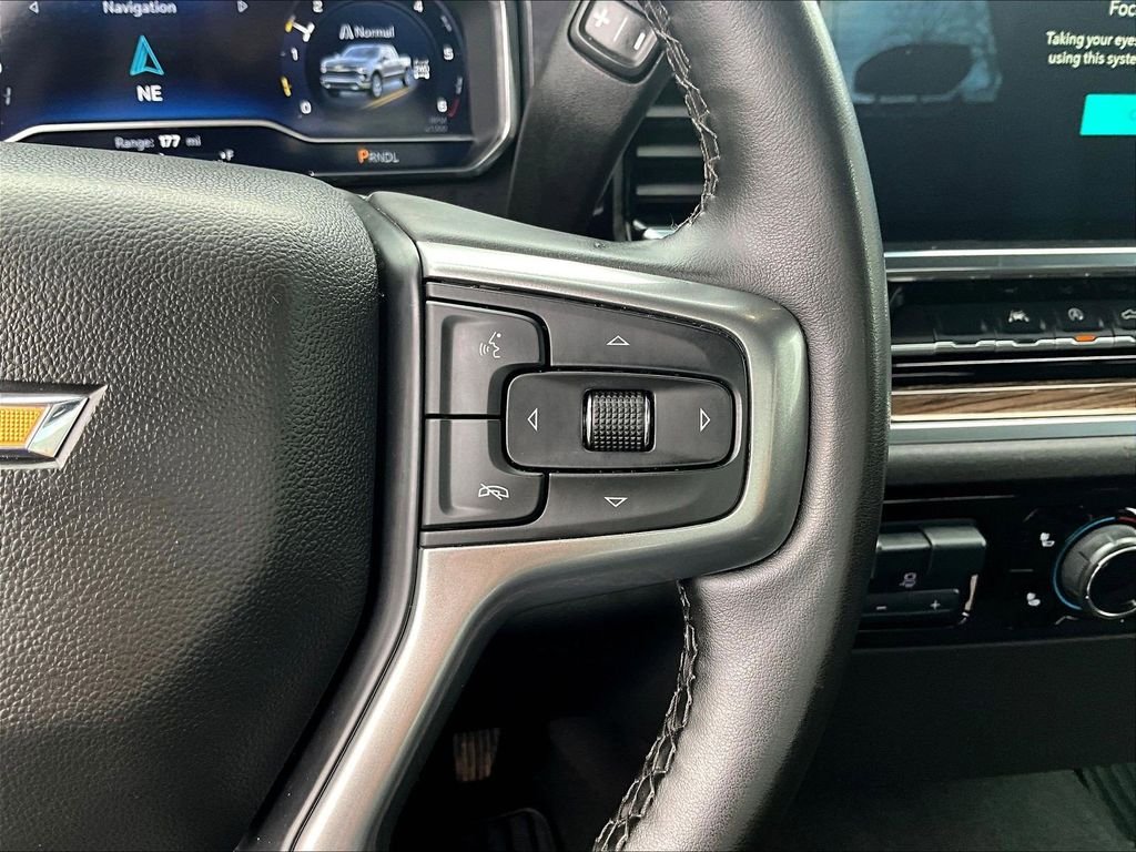 Used 2025 Gray Chevrolet LT image 23