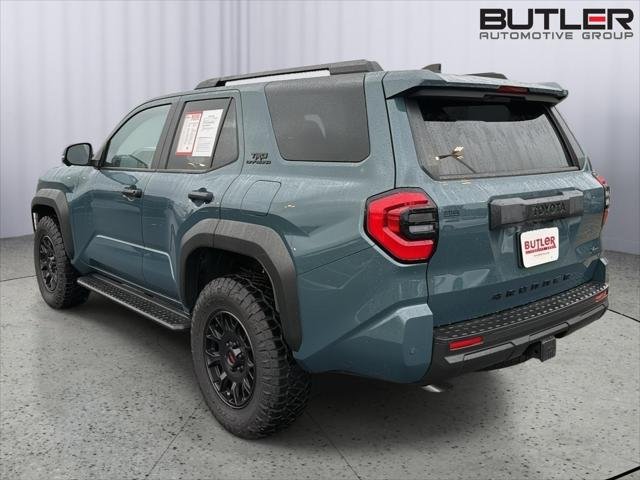 Certified Used 2025 EVEREST Toyota  image 4