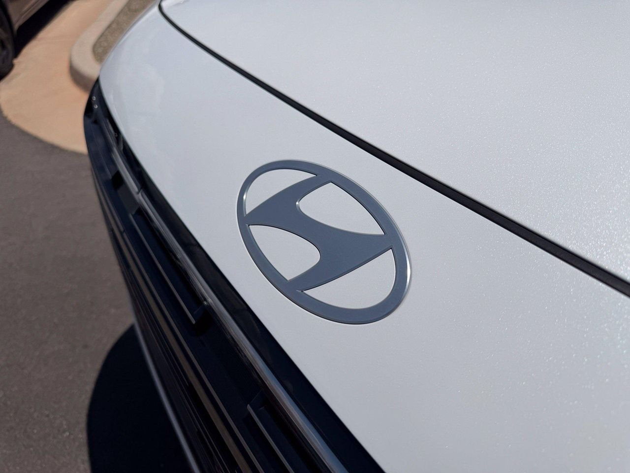 New 2026 White Hyundai SEL Premium image 14