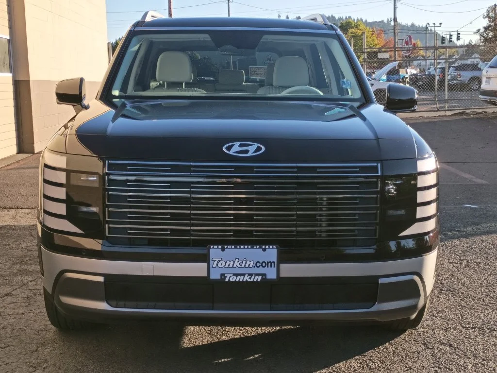 Used 2026 Galaxy Maroon Pearl Hyundai SEL Premium image 13