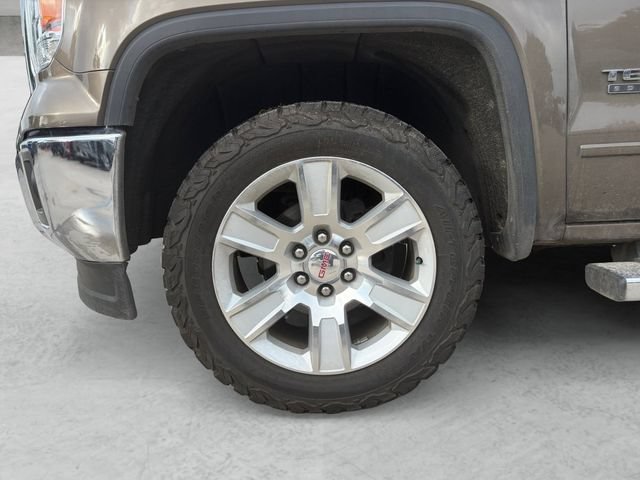 Used 2015 BRONZE ALLOY METALLIC GMC SLE image 23