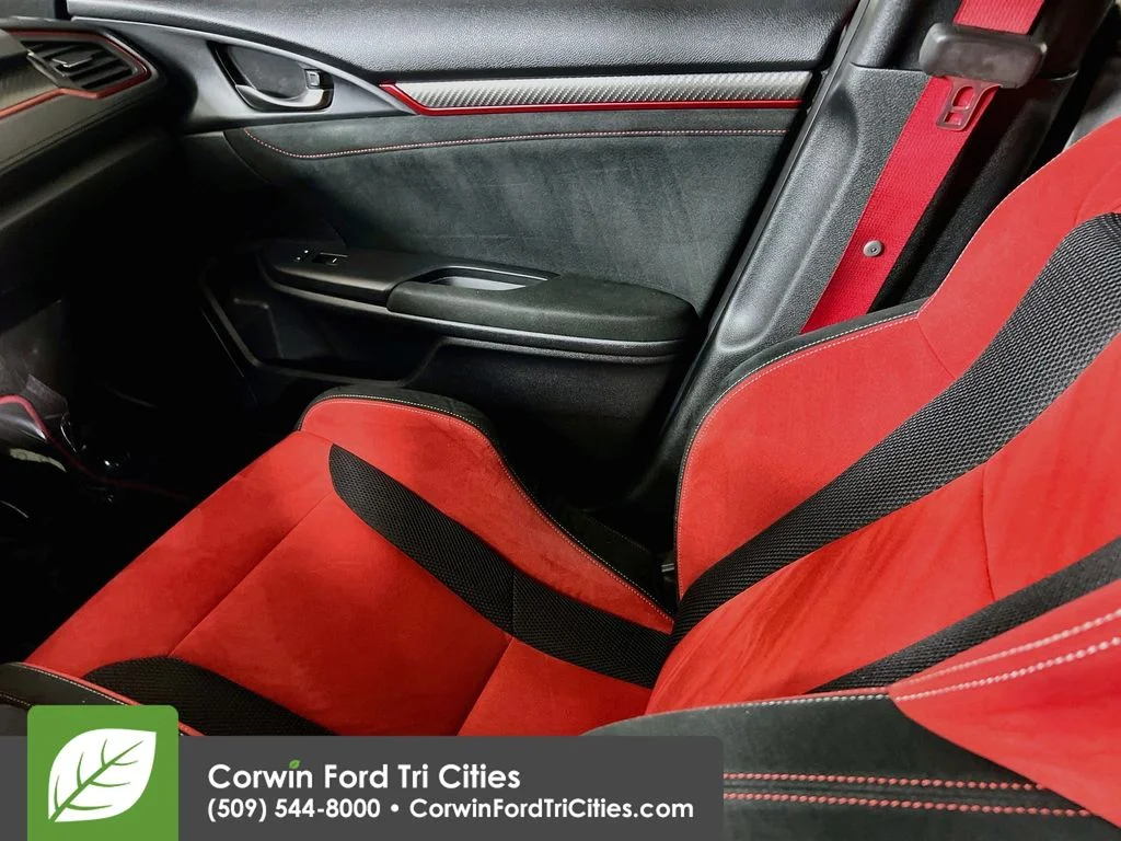 Used 2019 Rallye Red Honda Touring image 26