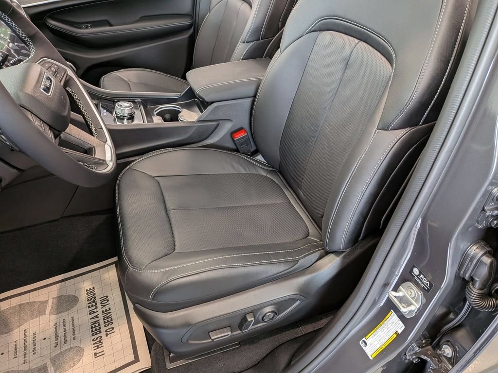 New 2026 Baltic Gray Metallic Clear-Coat Exterior Paint Jeep Limited Reserve image 17