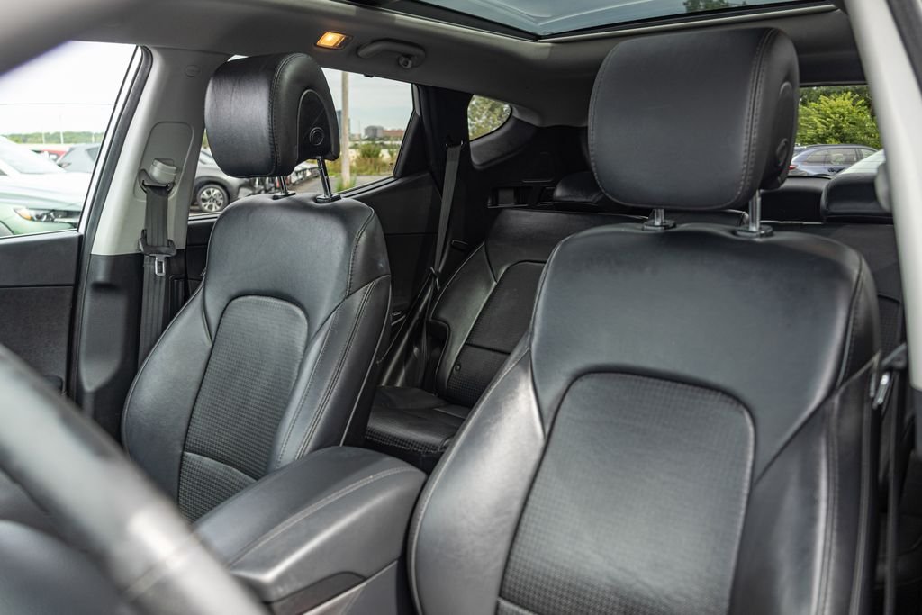 Used 2015 Silver Hyundai 2.0T image 13