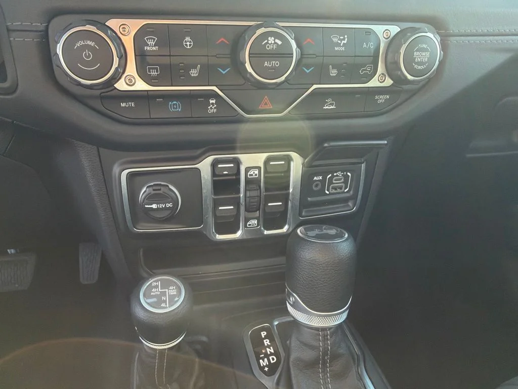Used 2025 Black Jeep Sahara 4xe image 24