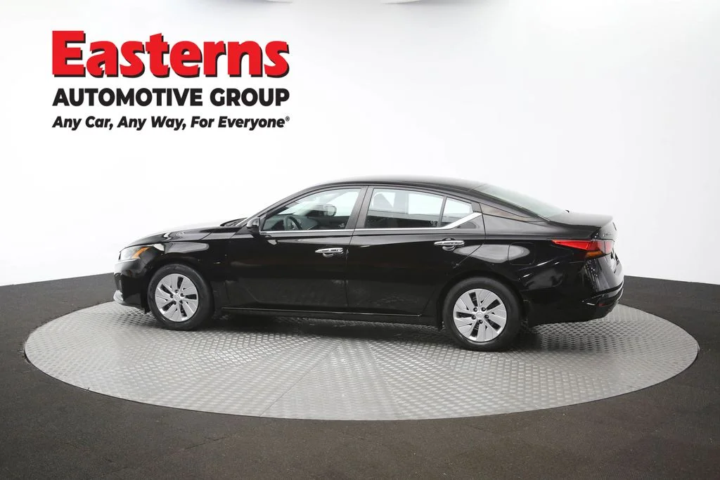 Used 2023 Black Nissan 2.5 S image 60