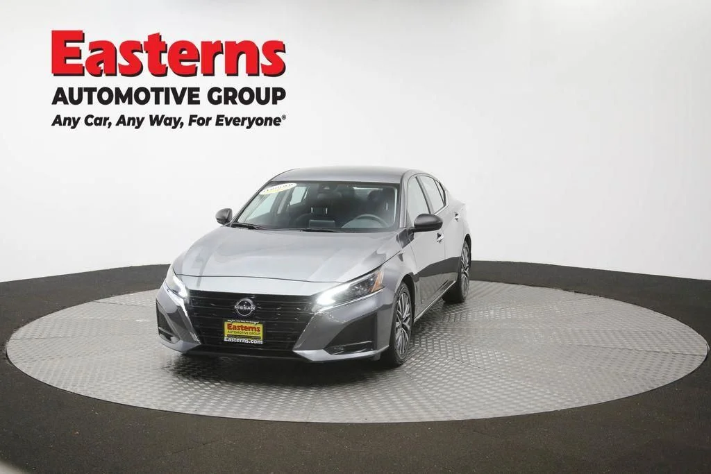 Used 2025 Gray Nissan 2.5 SV image 55