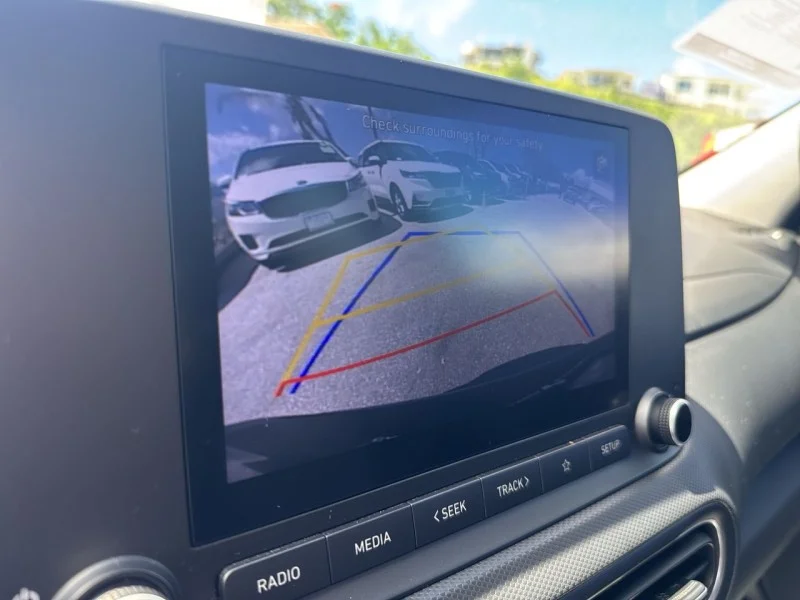 Used 2022 Gray Hyundai SE image 13