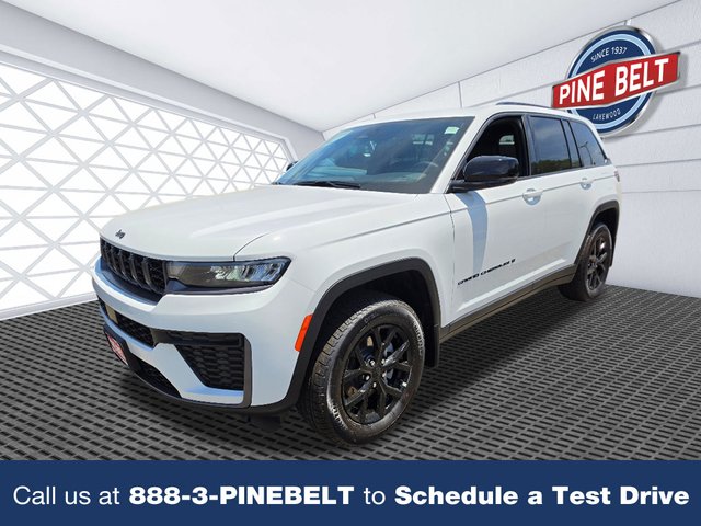 2026 Jeep Grand Cherokee Altitude