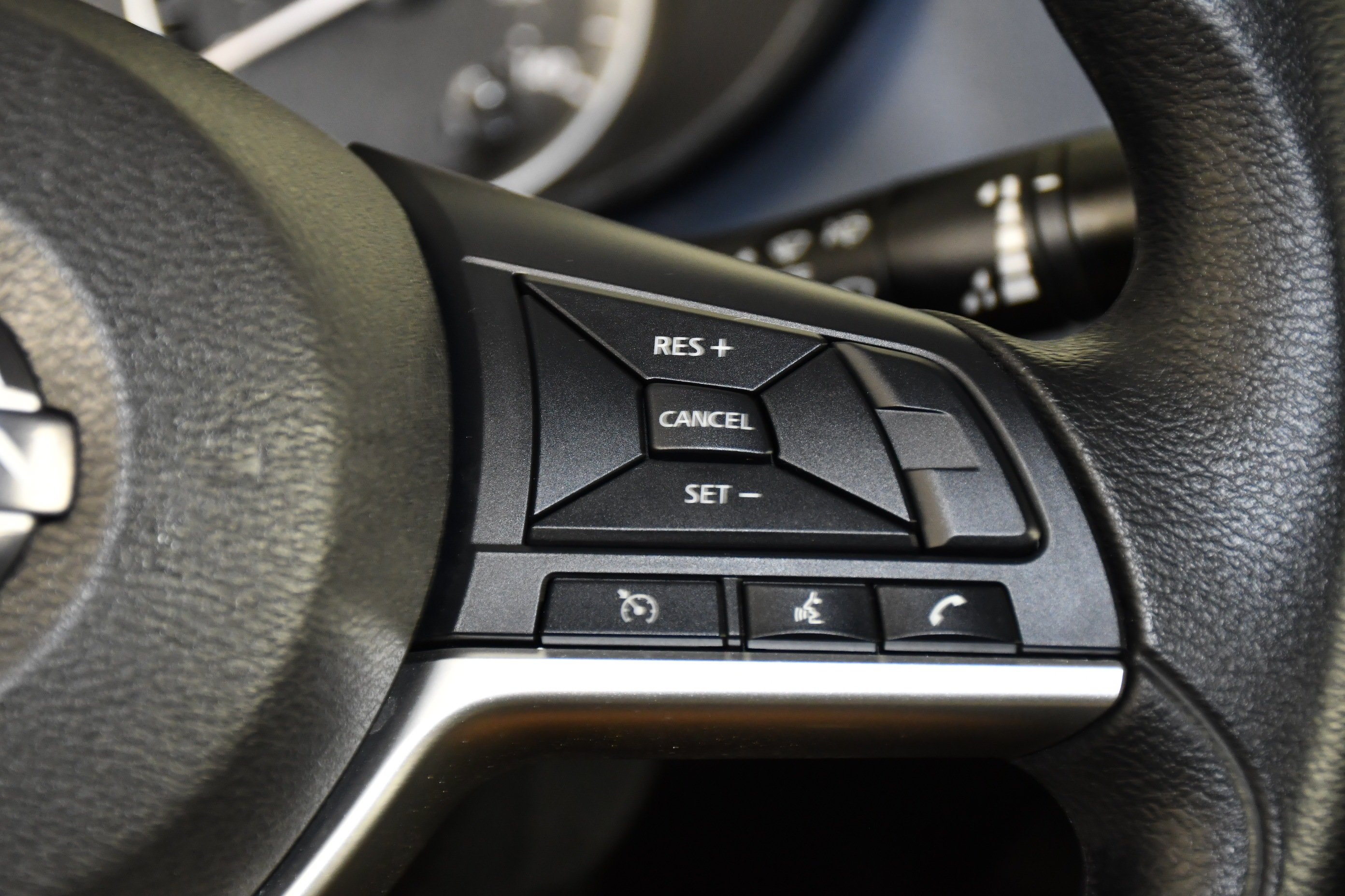 Used 2025 Gun Metallic Nissan SV image 22