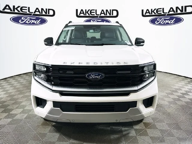 New 2026 White Ford Platinum image 8