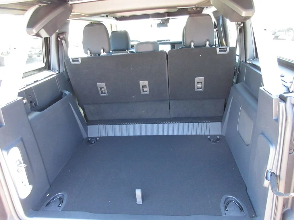2025 Ford Bronco 4-Door Base - Photo 25