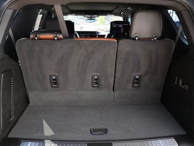 2024 GMC Yukon Denali Ultimate - Photo 16