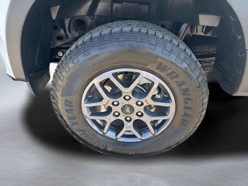 Used 2025 White Ford XLT image 29