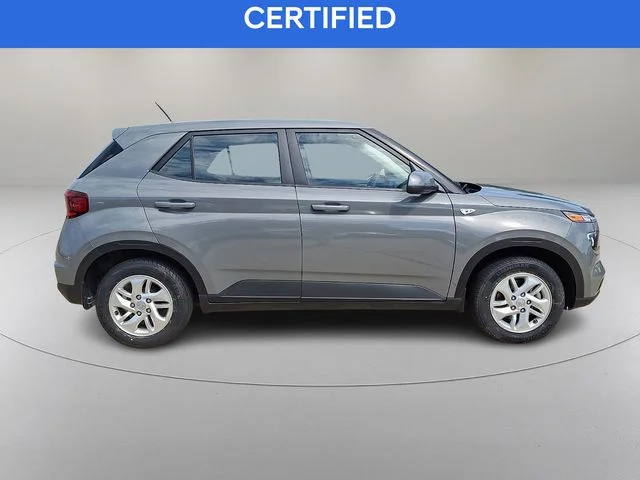 Used 2023 Gray Hyundai SE image 12