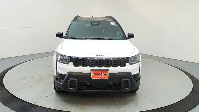 New 2026 Bright White Clear-Coat Exterior Paint Jeep Overland image 2