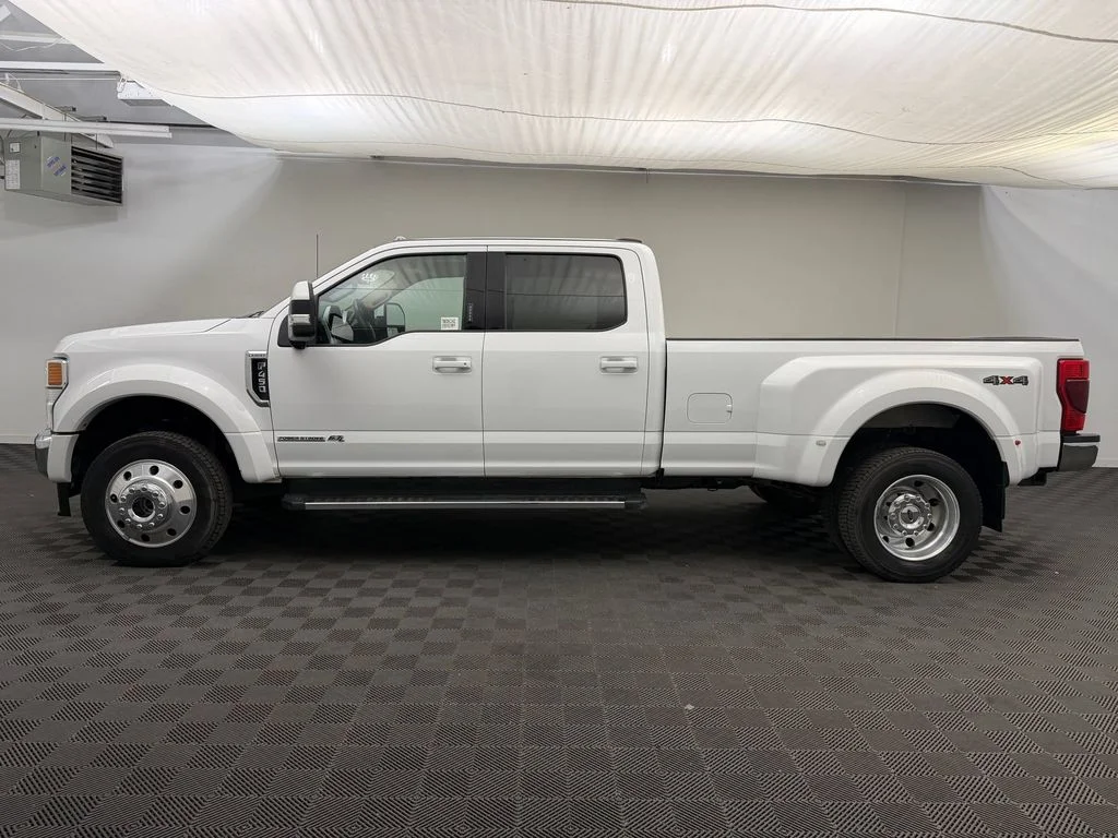 Used 2022 Oxford White Ford LARIAT image 2