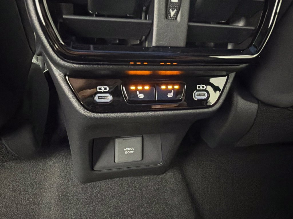 New 2026 Cloudburst Gray and Black Onyx Lexus  550e F SPORT AWD image 8