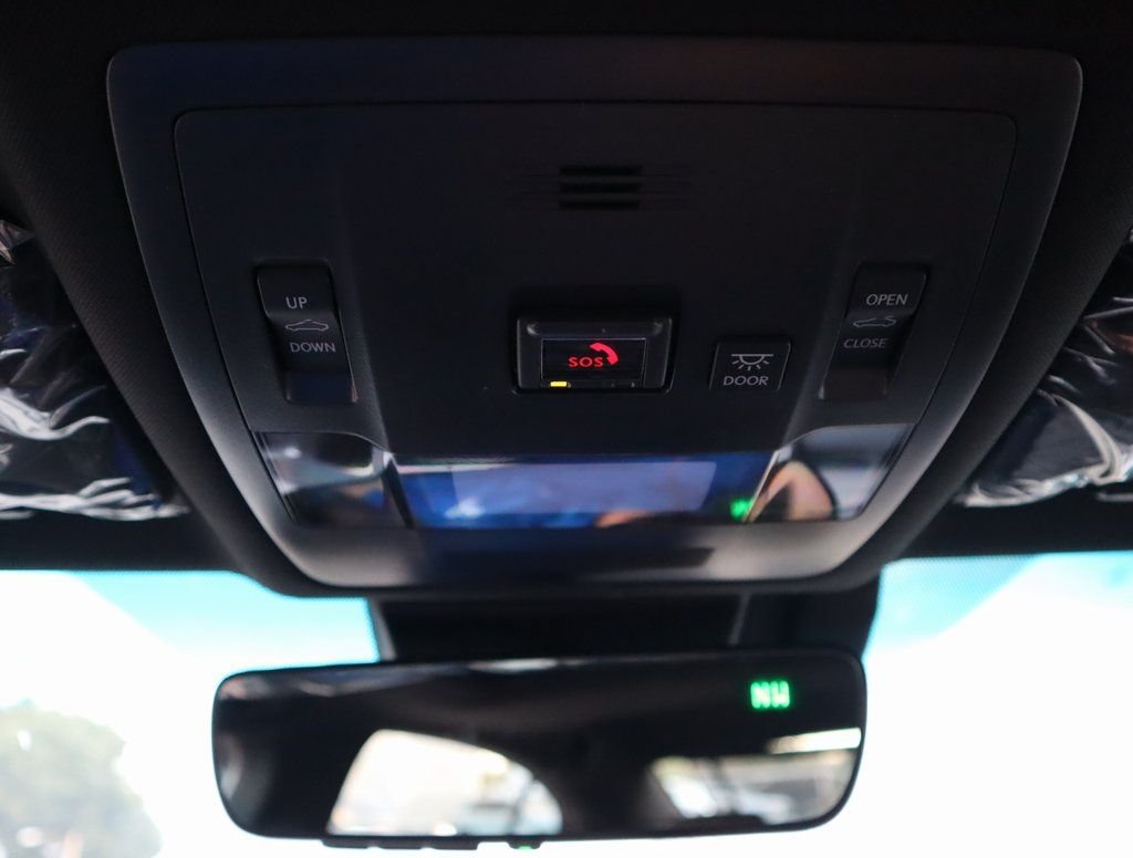 2025 Lexus ES Hybrid 300h - Photo 29