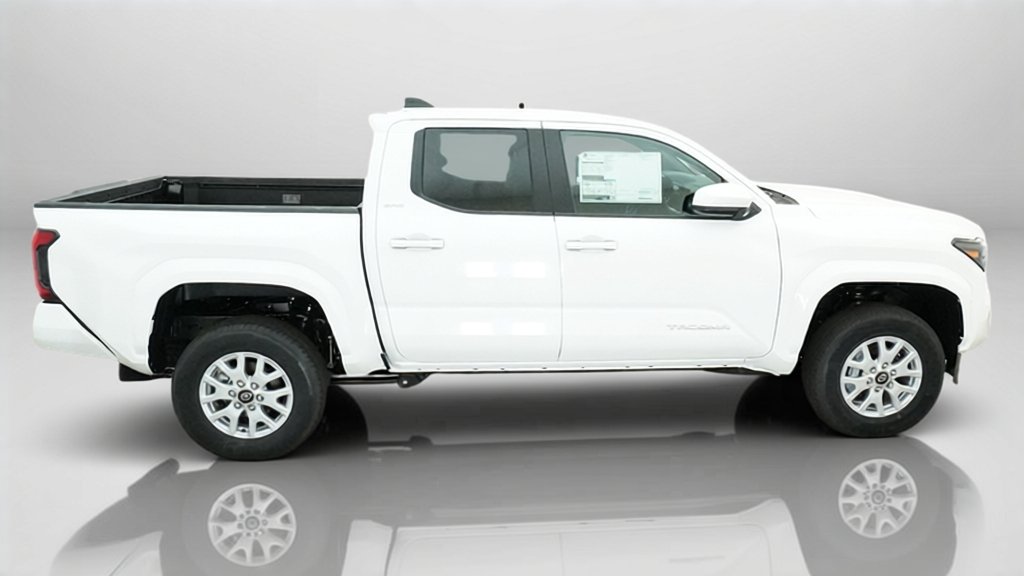 New 2026 Ice Cap Toyota SR5 image 7