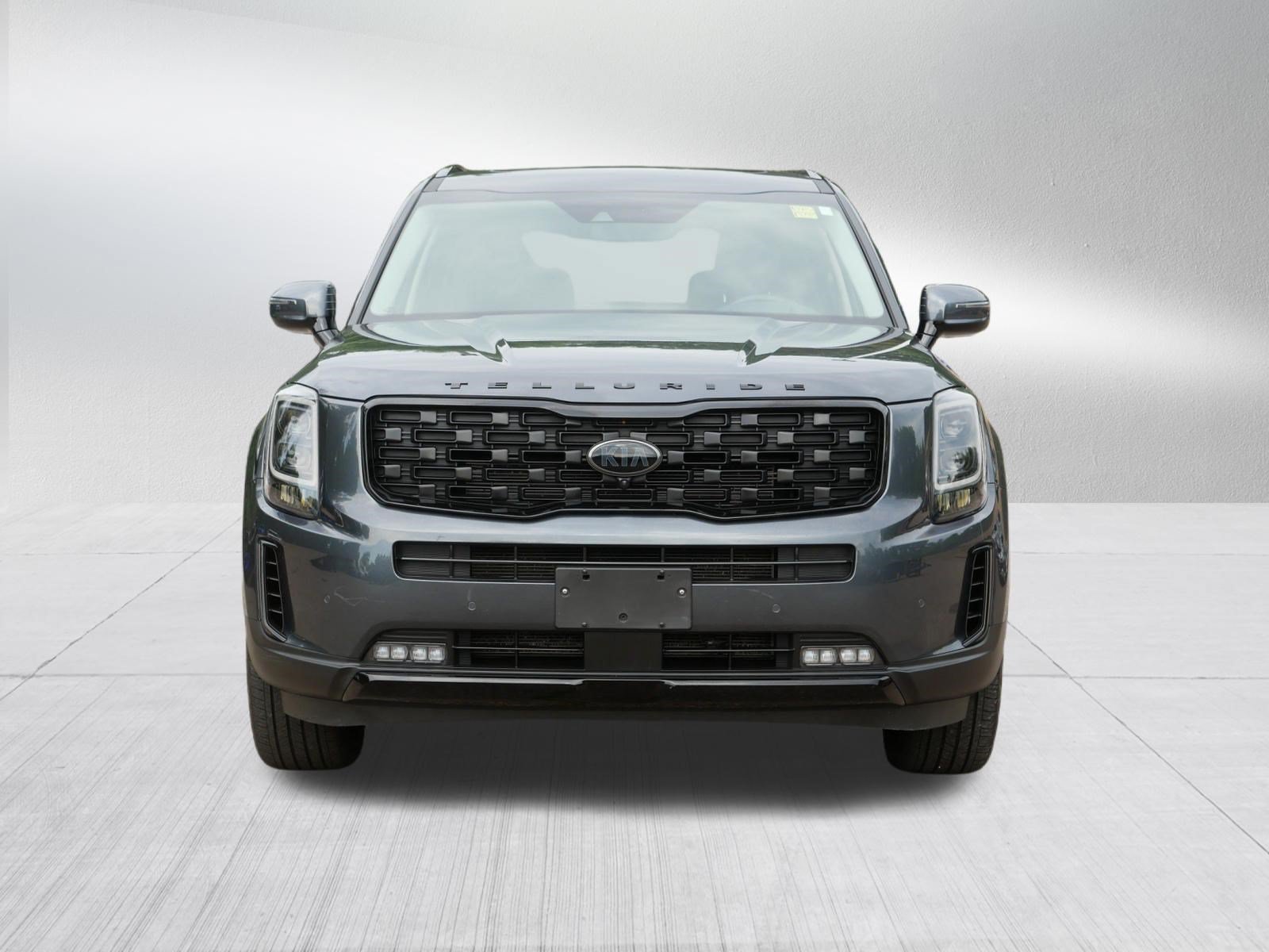 Certified Used 2021 Gravity Grey Kia SX image 2