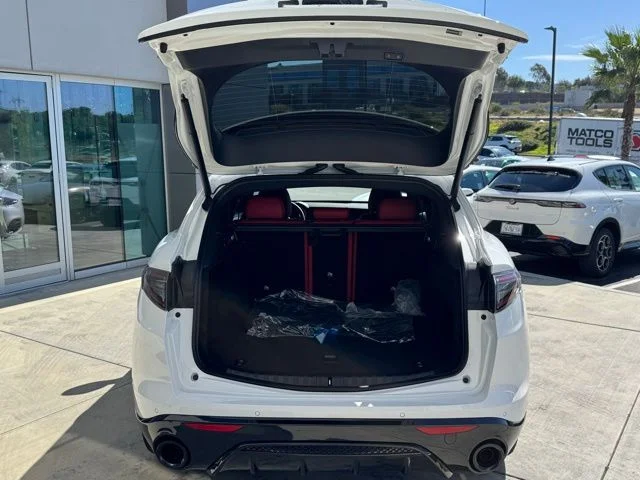 New 2026 White Alfa Romeo Base image 10